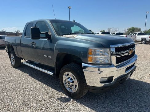 Used 2013 Chevrolet Silverado 2500 LT w/ Interior Plus Package AWD/4WD image 1