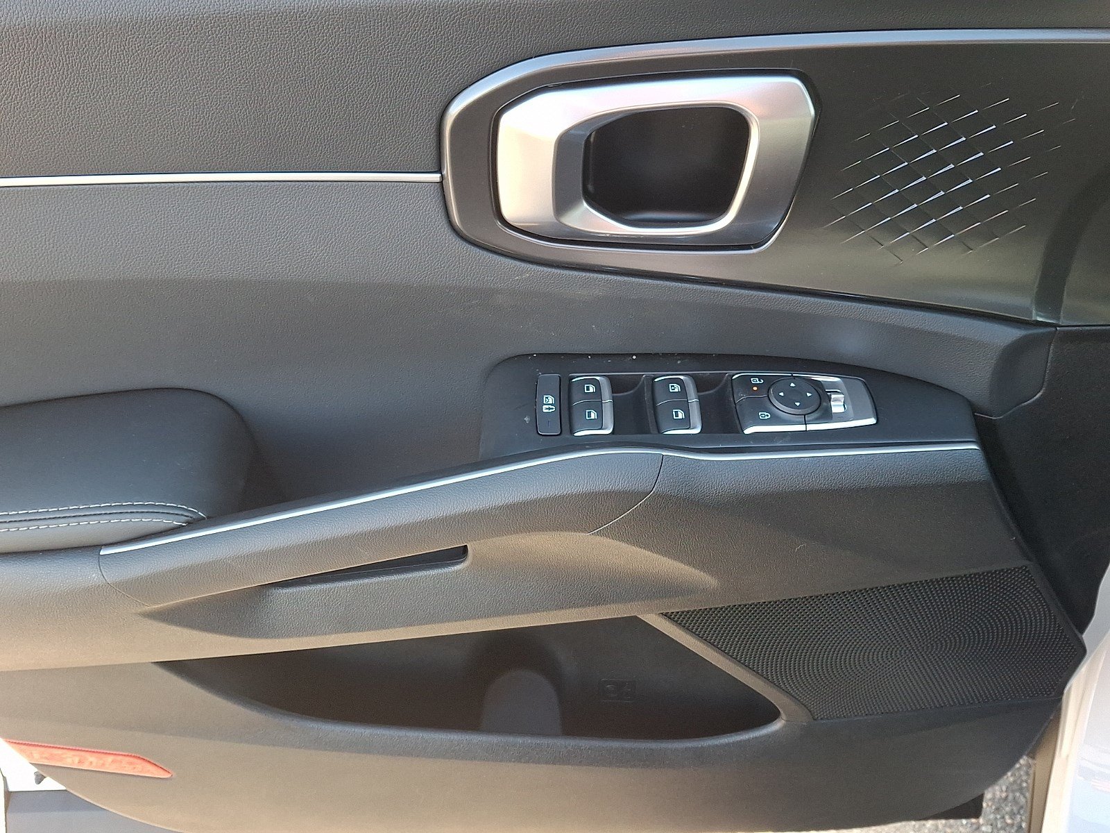 New 2026 Kia Sorento LX FWD image 12