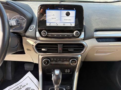 Used 2018 Ford EcoSport SE image 16