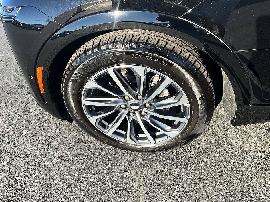Used 2025 Cadillac Lyriq Sport AWD/4WD image 11