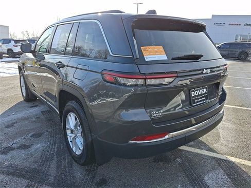 Used 2025 Jeep Grand Cherokee Laredo X image 21