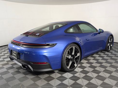 Used 2026 Porsche 911 Carrera T RWD image 7