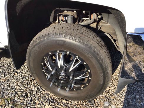 Used 2018 Chevrolet Silverado 3500 W/T w/ WT Convenience Package AWD/4WD image 9