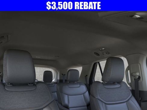 New 2026 Ford Explorer Active image 22