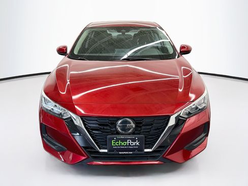 Used 2021 Nissan Sentra SV FWD image 2