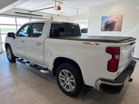 Used 2022 Chevrolet Silverado 1500 LTZ w/ Technology Package AWD/4WD image 4