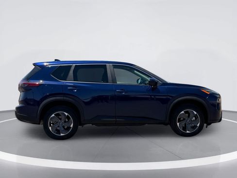 Used 2025 Nissan Rogue SV AWD/4WD image 7