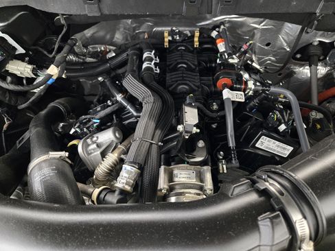 Used 2024 Ford F150 Lariat AWD/4WD image 29