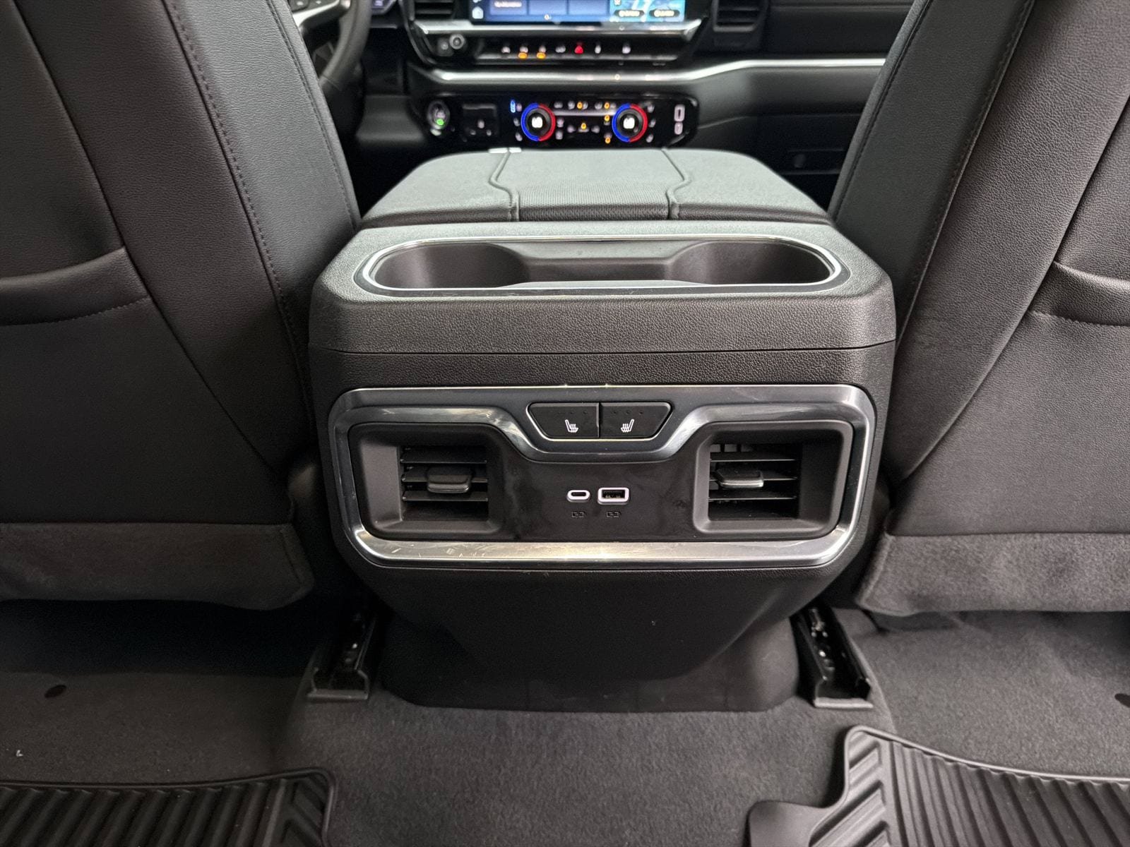Used 2025 Chevrolet Silverado 1500 LTZ w/ LTZ Convenience Package II AWD/4WD image 19