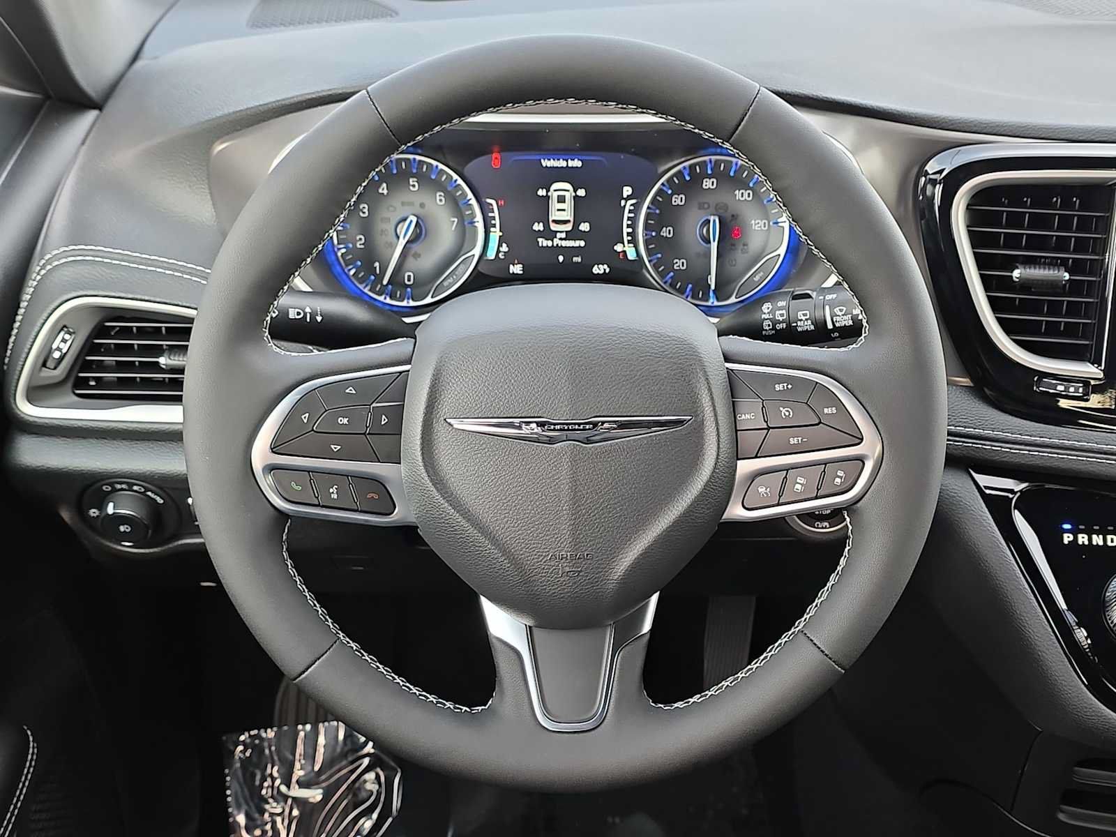 Used 2026 Chrysler Pacifica Select FWD image 19