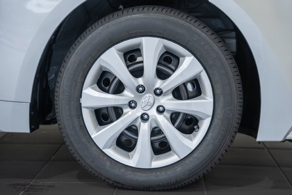 New 2027 Toyota Corolla LE FWD image 13