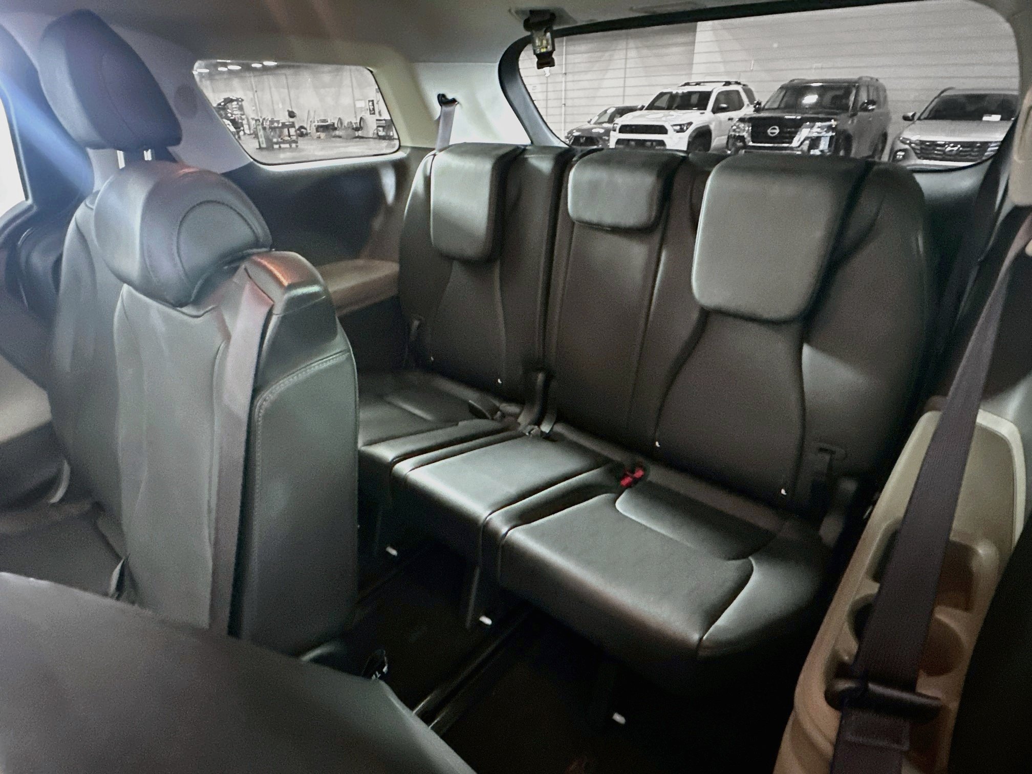 Used 2026 Kia Carnival FWD image 29
