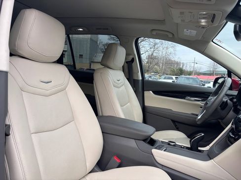 Used 2024 Cadillac XT6 Premium Luxury w/ LPO, Floor Liner Package image 13