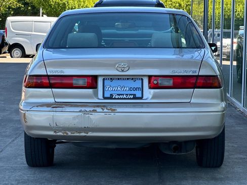 Used 1999 Toyota Camry CE FWD image 4