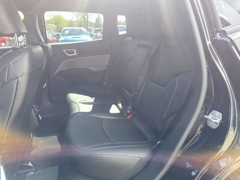 Certified 2025 Jeep Compass Limited AWD/4WD image 26