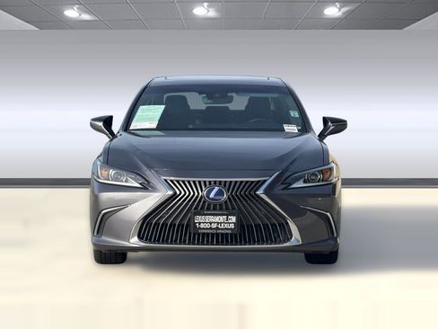 Used 2021 Lexus ES 300h w/ Premium Package image 5