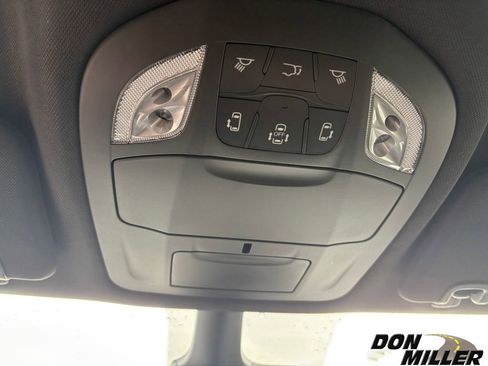 New 2026 Chrysler Voyager LX image 20