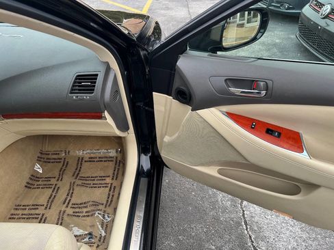 Used 2011 Lexus ES 350 image 27