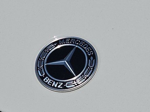 Used 2023 Mercedes-Benz GLB 250 image 31