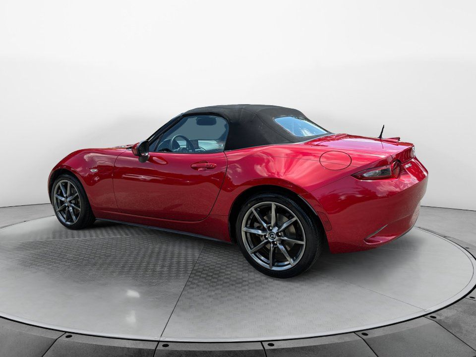 Used 2016 MAZDA MX-5 Miata Grand Touring RWD image 5