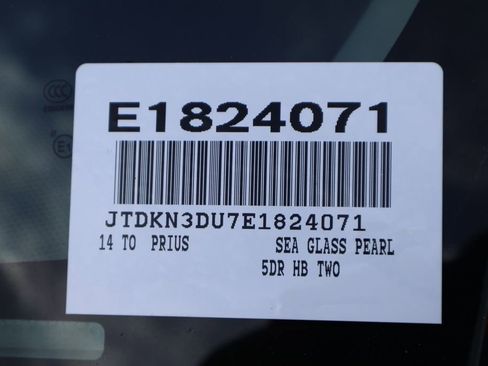 Used 2014 Toyota Prius Two FWD image 6