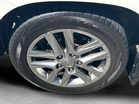 Used 2013 Lexus LX 570 4WD w/ Luxury Pkg image 13