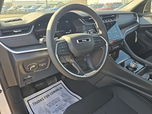 New 2026 Jeep Grand Cherokee L Laredo AWD/4WD image 15