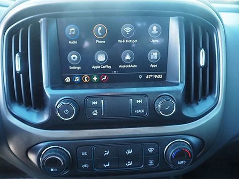 Used 2019 Chevrolet Colorado Z71 image 16