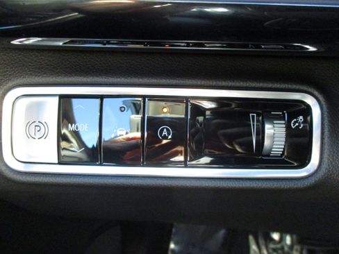 Used 2025 Buick Envision Sport Touring image 28