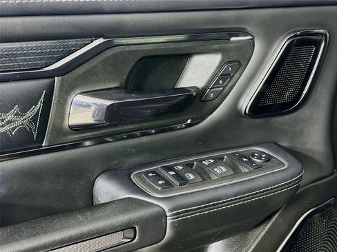 Used 2024 RAM 1500 Limited AWD/4WD image 19