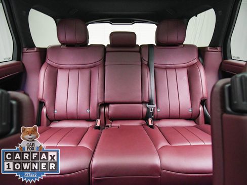 Used 2025 Land Rover Range Rover SE image 19