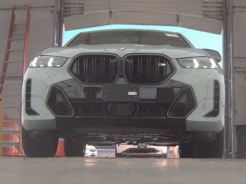 Used 2027 BMW X6 M60i AWD/4WD image 9