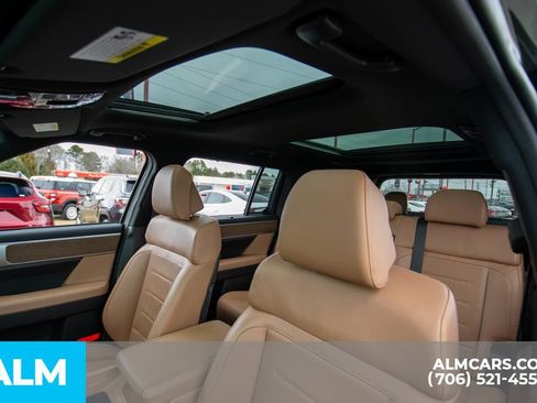 Used 2024 Hyundai Santa Fe Limited image 11