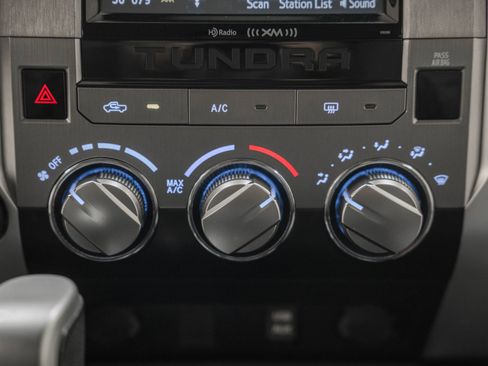 Used 2018 Toyota Tundra SR5 image 28