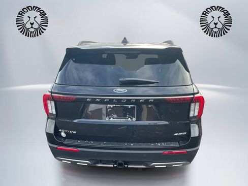 New 2026 Ford Explorer Active w/ Active Comfort Package AWD/4WD image 7