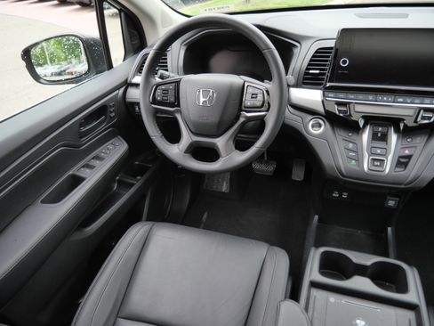 Used 2025 Honda Odyssey EX-L image 9