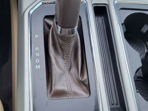 Used 2019 Ford F150 Lariat w/ Equipment Group 501A Mid AWD/4WD image 25