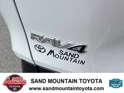 Used 2024 Toyota RAV4 XSE AWD/4WD image 11