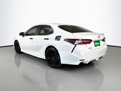 Used 2021 Toyota Camry SE FWD image 7