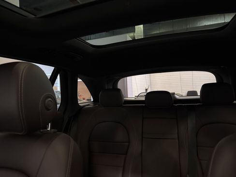 Used 2017 Mercedes-Benz GLC 300 4MATIC image 39