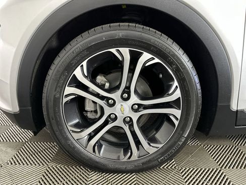 Used 2019 Chevrolet Bolt Premier w/ Infotainment Package image 34