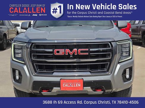 Used 2023 GMC Yukon AT4 w/ AT4 Premium Plus Package AWD/4WD image 14