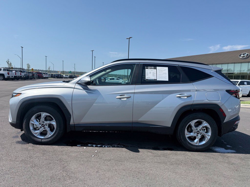 Used 2024 Hyundai Tucson SEL FWD image 9