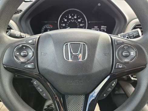 Used 2022 Honda HR-V EX image 8