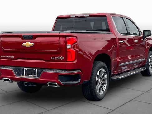Used 2024 Chevrolet Silverado 1500 High Country w/ Z71 Off-Road Package AWD/4WD image 13