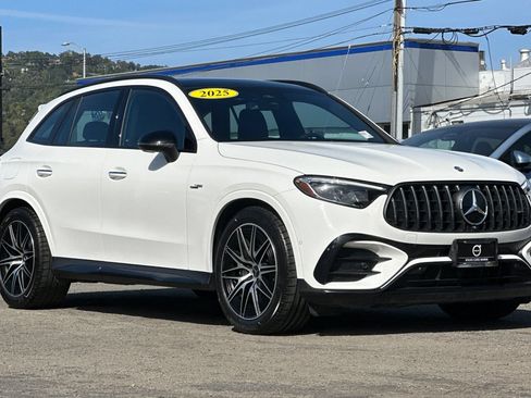 Used 2025 Mercedes-Benz GLC 43 AMG 4MATIC image 9