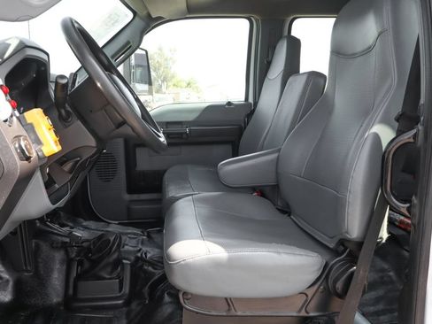 Used 2023 Ford F650 2WD Crew Cab Super Duty image 18