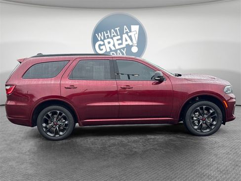 Certified 2025 Dodge Durango GT image 10