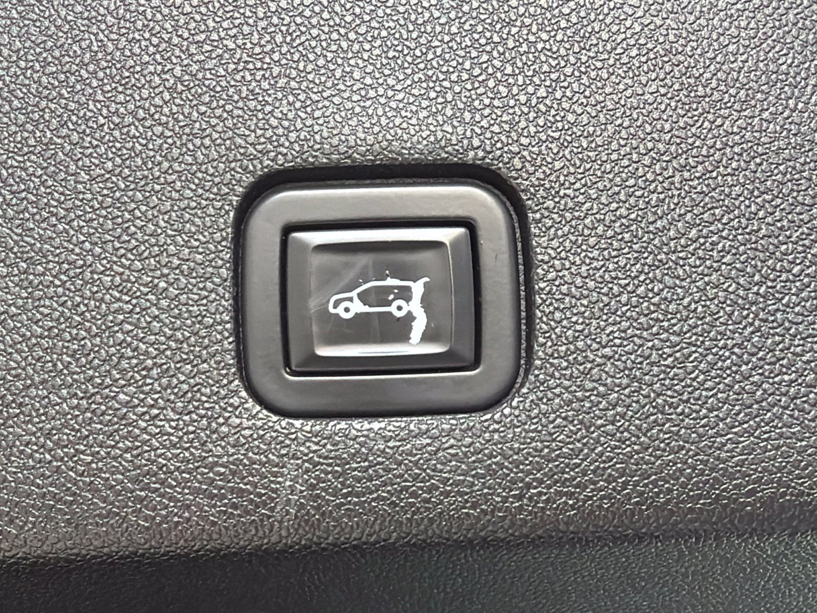 Used 2020 Cadillac XT6 Premium Luxury AWD/4WD image 14