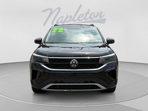 Used 2022 Volkswagen Taos SE FWD image 9